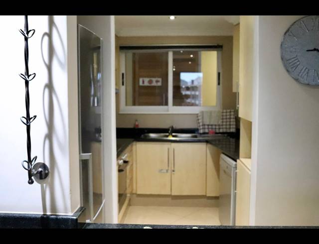 2 BEDROOM APARTMENT TO LET IN POINT WATERFRONT